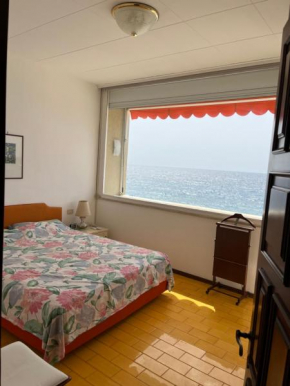 Appartamento vista mare in struttura esclusiva
